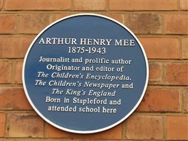 Photo:The Blue Plaque commemorating Arthur Mee