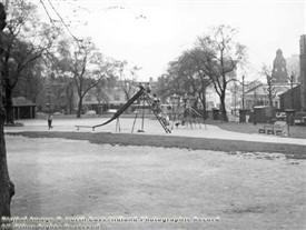 Photo:Victoria Park playground 1960s