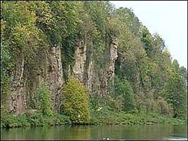 Photo:Limestone caves and fissures at Creswell Crags site