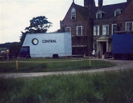 Photo:Central Television moving equipment into Beesthorpe Hall