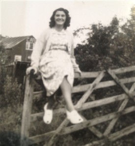 Photo:My mum Maureen Hall, married Gordon and became French. Mum helped at the cafe.